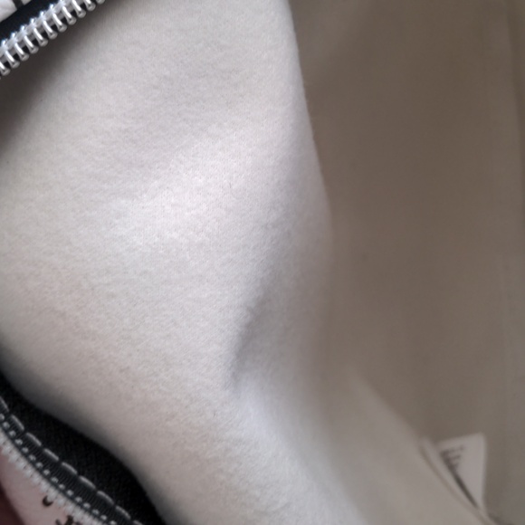 Hello Kitty Sanrio Backpack Half Pint Mini Size - Picture 4 of 4